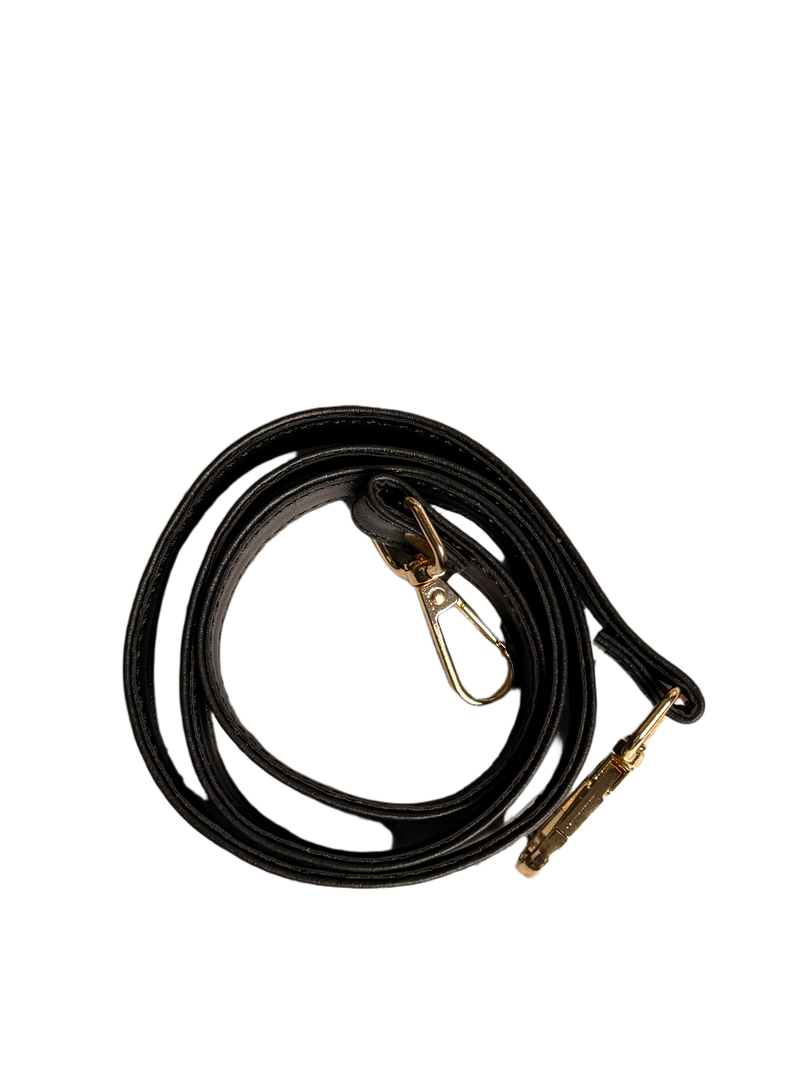 Noir Luxe Crossbody Bag – Elegant Structured Shoulder Bag